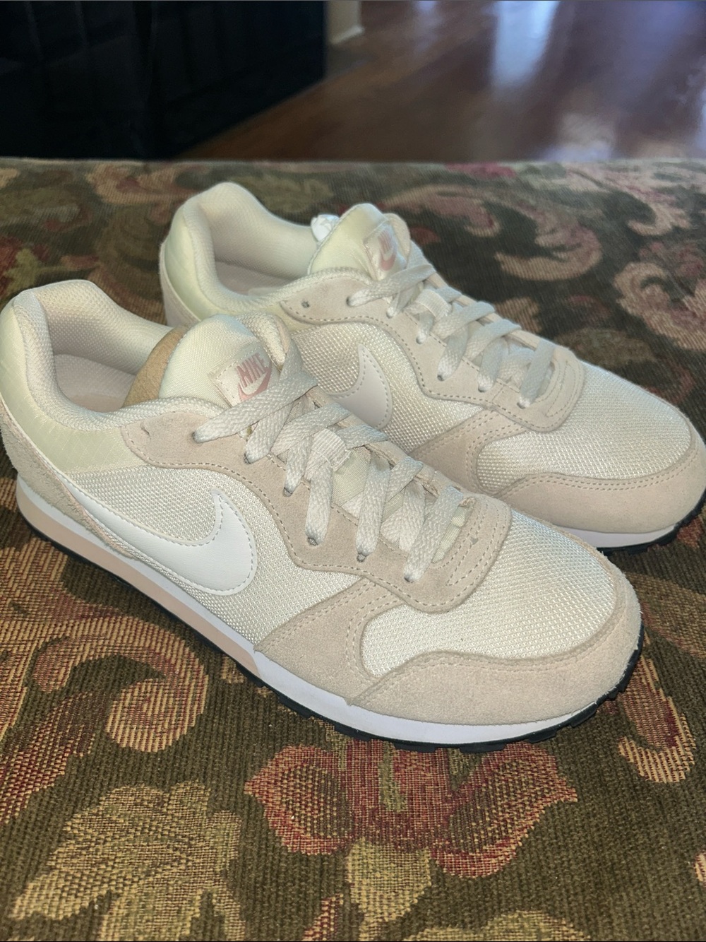 Women’s Nike MD Runner 2 Phantom Light Cream